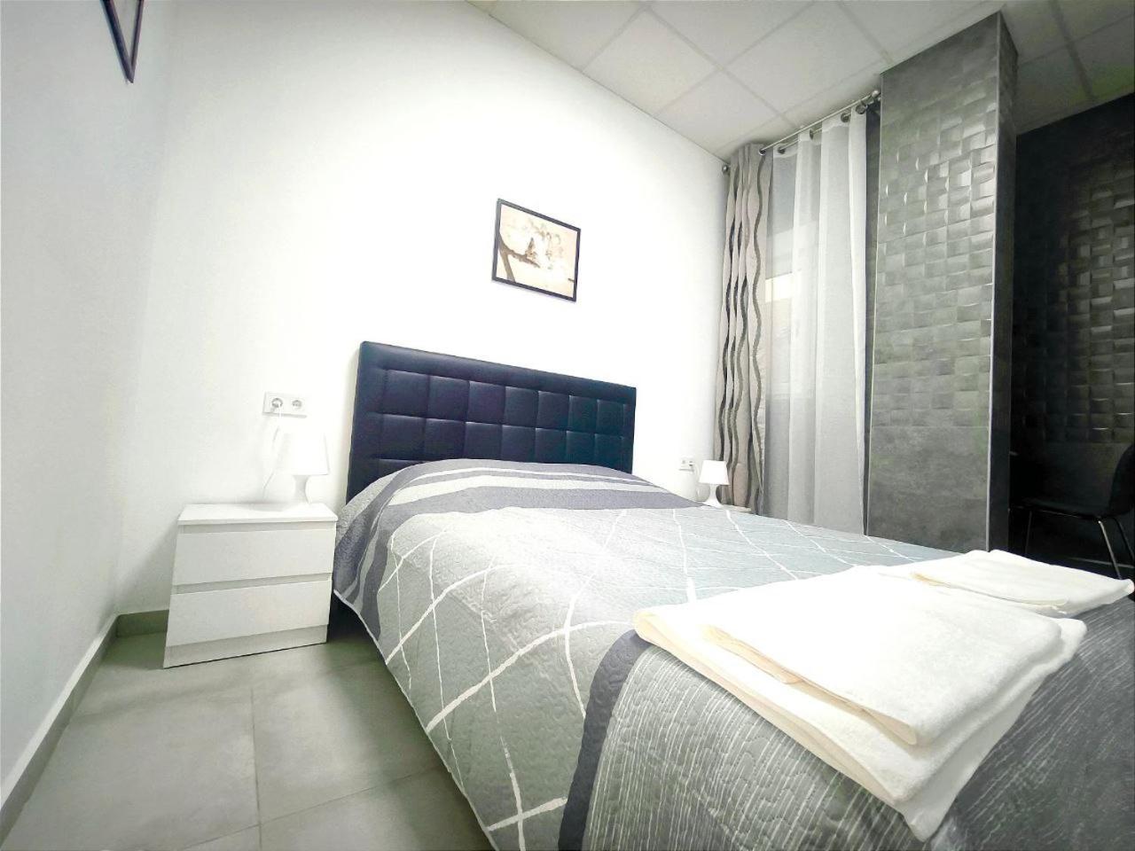 ולנסיה Apartamentos Sant Roc מראה חיצוני תמונה